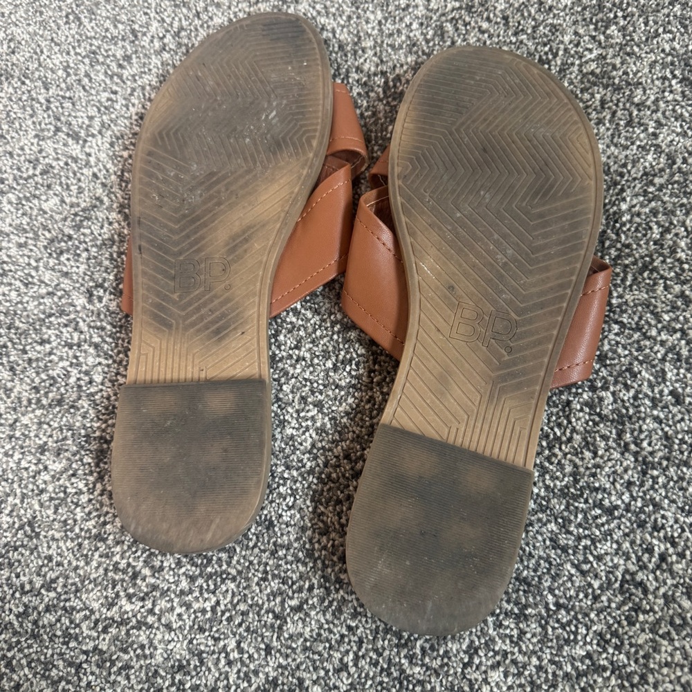BP Brown Slip On Flat Sandal Comfortable Faux Leather Size 9.5 - Picture 3 of 5